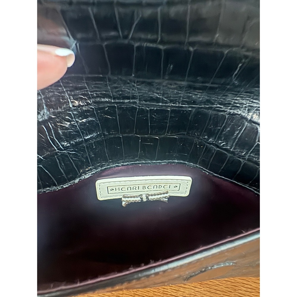 Henri Bendel Deb Black Croc Embossed Leather Wristlet Clutch Gold V Hardware - Picture 7 of 9